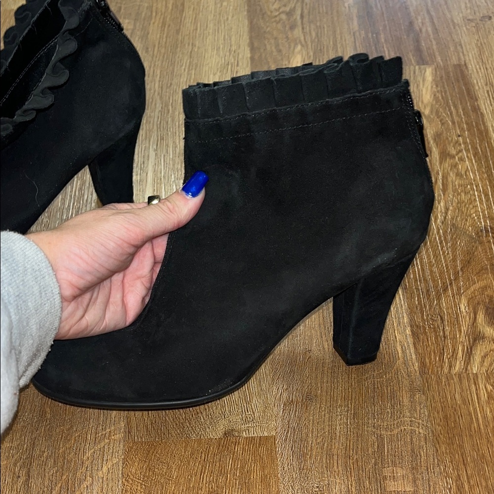 AEROSOLES Black Ankle Booties with Ruffle Accent
